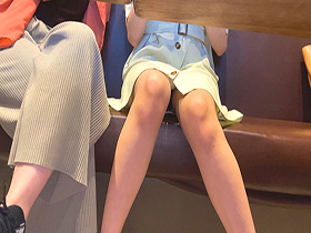 パンチラ・盗撮42人！ 神動画コレクション6時間!!　サンプル画像19